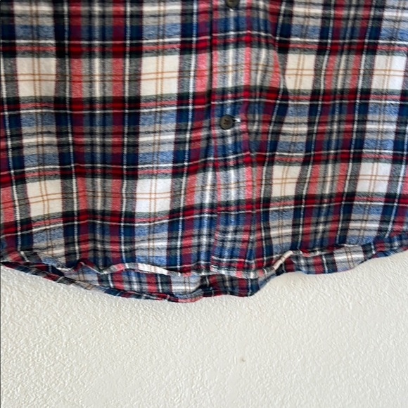 ST JOHN'S BAY Men's Plaid Shirt - Red, Blue, White - Picture 9 of 14